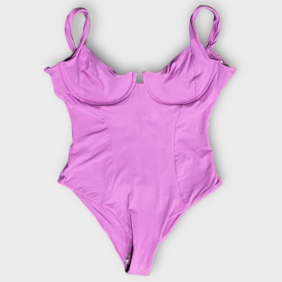 L*SPACE Kendal Underwire One-Piece Swimsuit Size Medium - Picture 2 of 6